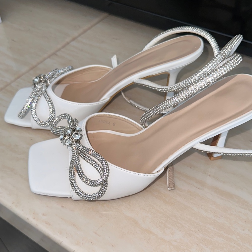 Engagement heels